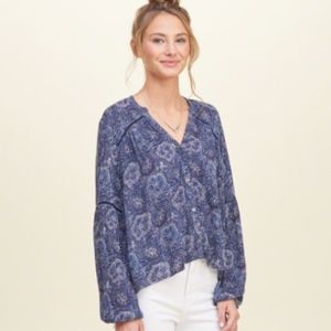 Hollister top